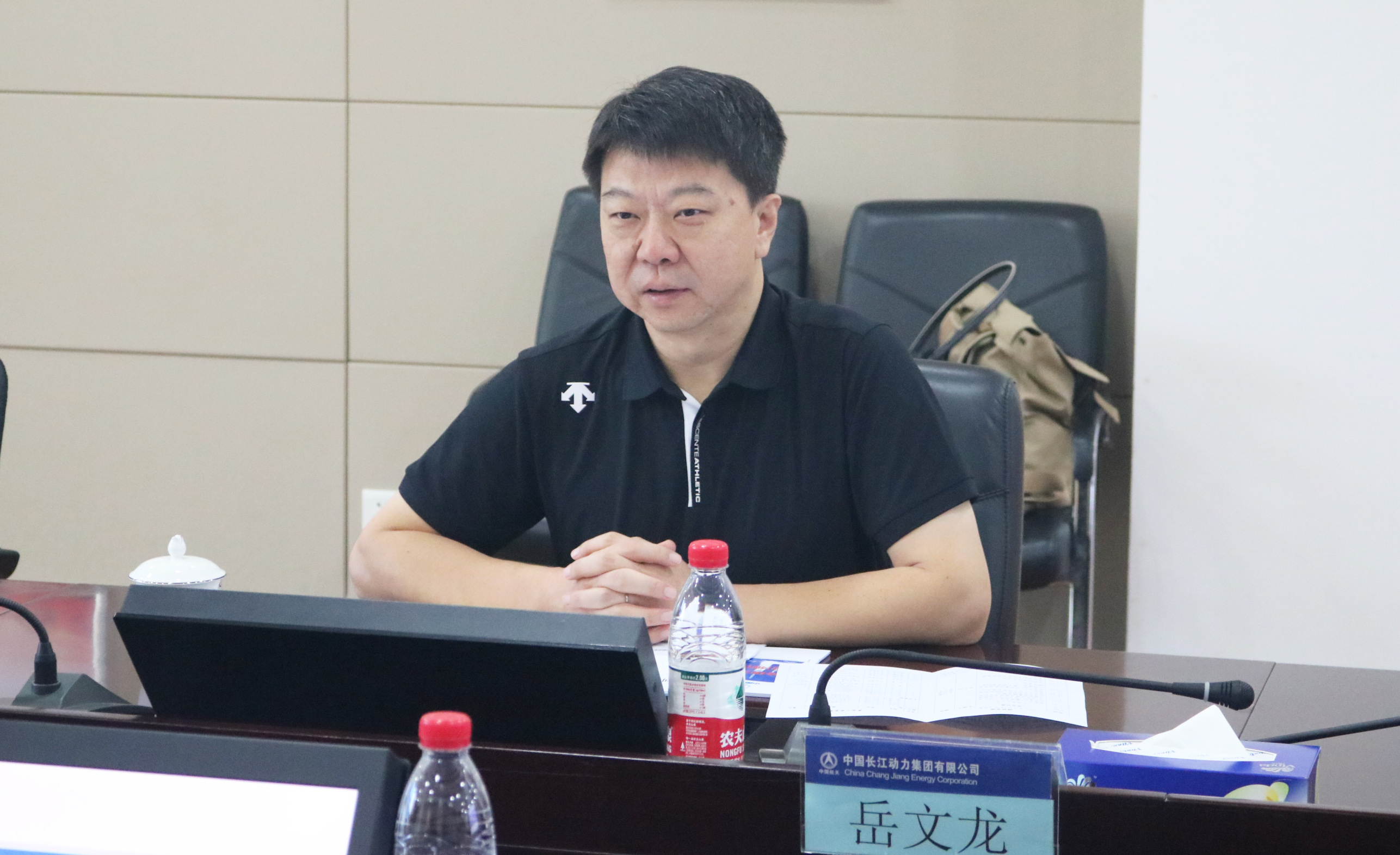 岳文龍.jpg